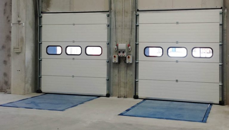 Armo Loading bay sectional doors