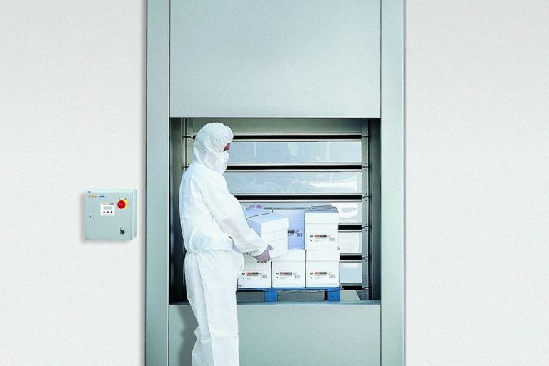 Vertical EFA-HVS® CR door.