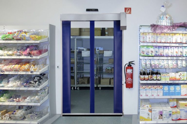High-speed roll-up door EFA-SRT® MTL