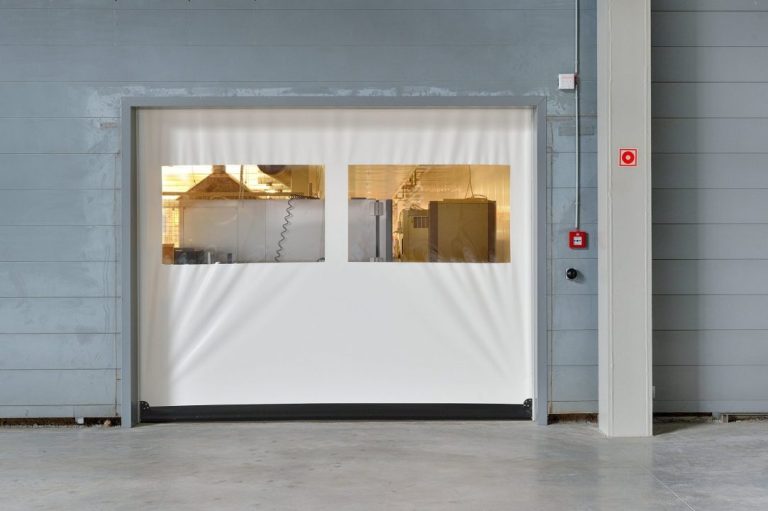 High-speed roll-up door EFA-SRT® Soft Touch.
